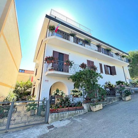 Casa Talamo/ Appartamento Mara Marina di Camerota Exterior photo